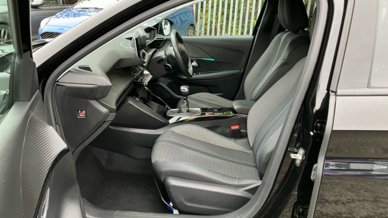 Peugeot 208 1.2 PureTech 100 Allure Premium 5dr Petrol Hatchback